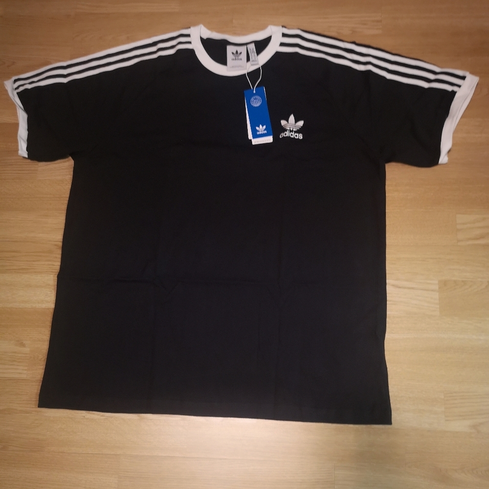 MENS adidas XL t-shirt